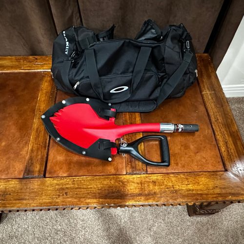 krazy beaver tools recovery gear camping gear shovel camping 159 99 krazy beaver mini shovel with guard textured red head black handle 45642 40692772241621