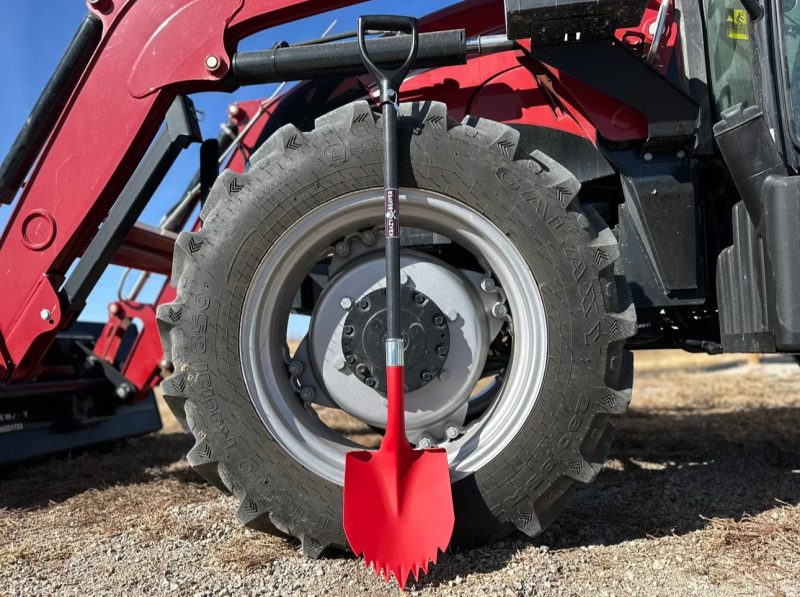 krazy beaver tools recovery gear camping gear shovel camping 169 99 krazy beaver shovel xl red textured head black handle 40692771684565